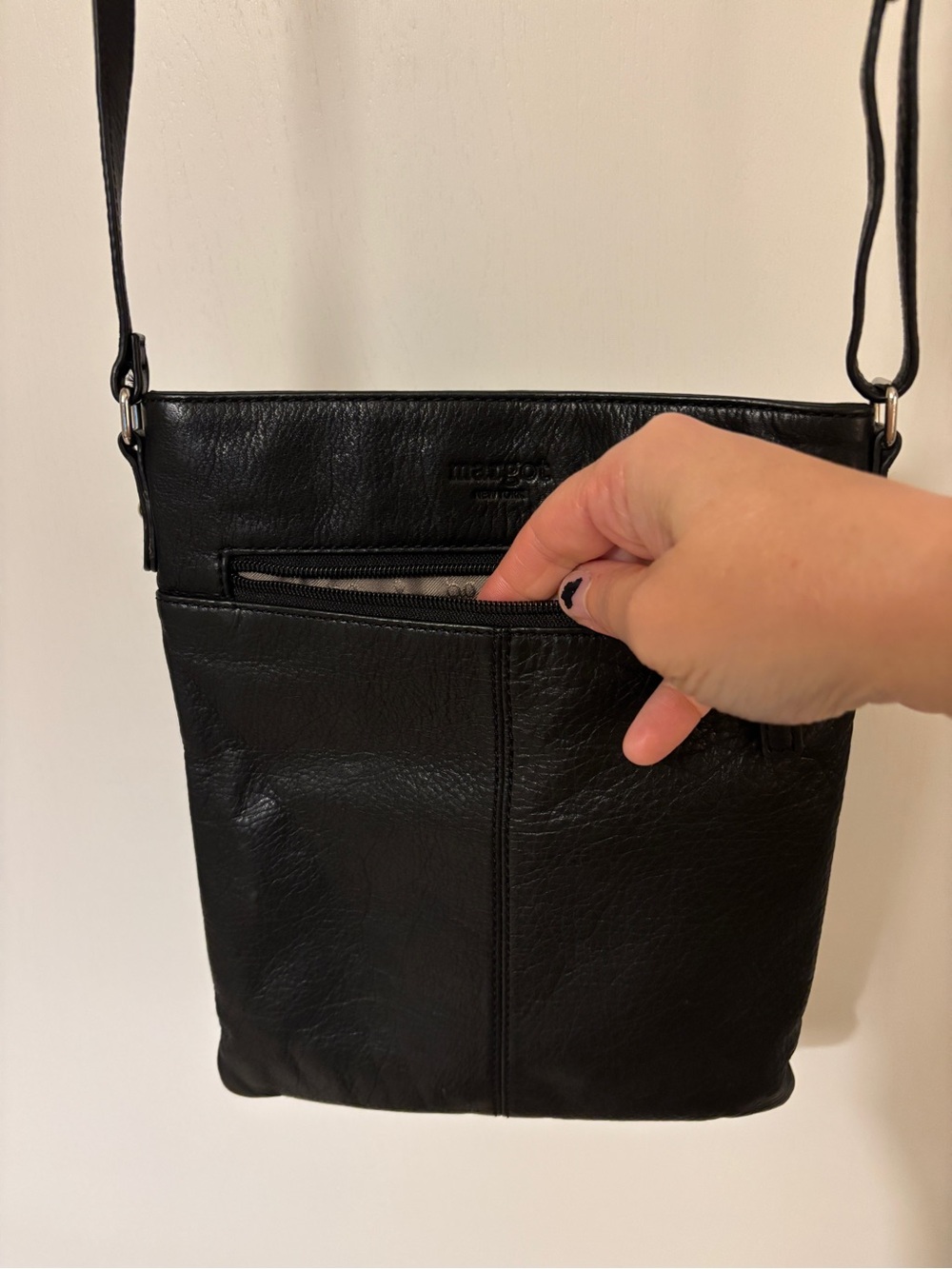 Margot Radley Crossbody Black Pebbled Leather Slim 90s Minimalist 7 Pockets - Picture 4 of 14